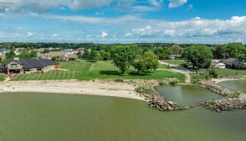 1982 Fulton Street, Port Clinton, 43452, 2 Bedrooms Bedrooms, ,1 BathroomBathrooms,Residential,For Sale,Fulton,20253361