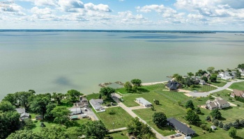 1982 Fulton Street, Port Clinton, 43452, 2 Bedrooms Bedrooms, ,1 BathroomBathrooms,Residential,For Sale,Fulton,20253361