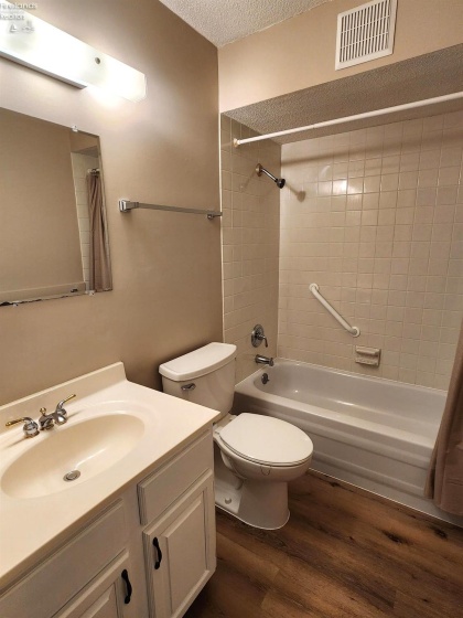 1305 Lake Wilmer Drive, Sandusky, 44870, 2 Bedrooms Bedrooms, ,1 BathroomBathrooms,Residential,For Sale,Lake Wilmer Drive,20254051