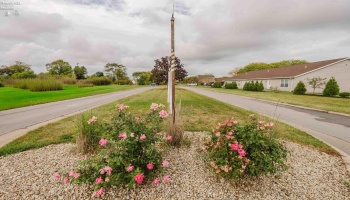 1305 Lake Wilmer Drive, Sandusky, 44870, 2 Bedrooms Bedrooms, ,1 BathroomBathrooms,Residential,For Sale,Lake Wilmer Drive,20254051