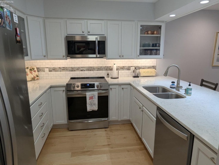 623 Main Street, Vermilion, 44089, 3 Bedrooms Bedrooms, ,3 BathroomsBathrooms,Residential,For Sale,Main,20253874