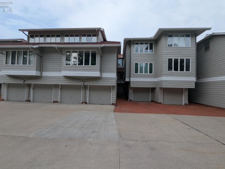 623 Main Street, Vermilion, 44089, 3 Bedrooms Bedrooms, ,3 BathroomsBathrooms,Residential,For Sale,Main,20253874