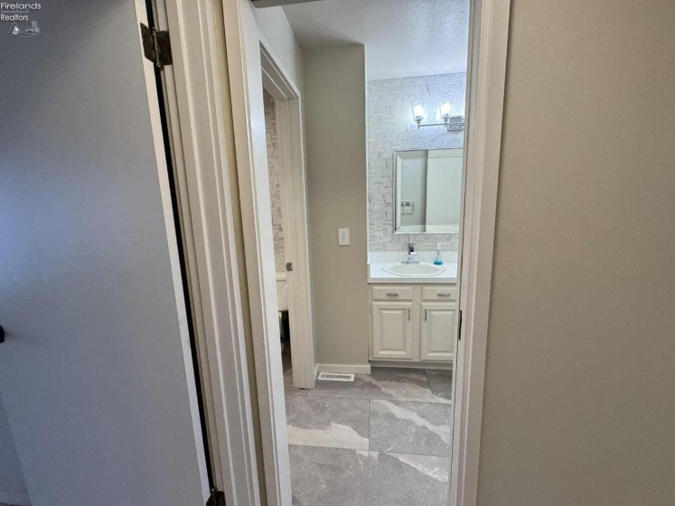 1100 By The Shores, Huron, 44839, 2 Bedrooms Bedrooms, ,2 BathroomsBathrooms,Residential,For Sale,By The Shores,20254331