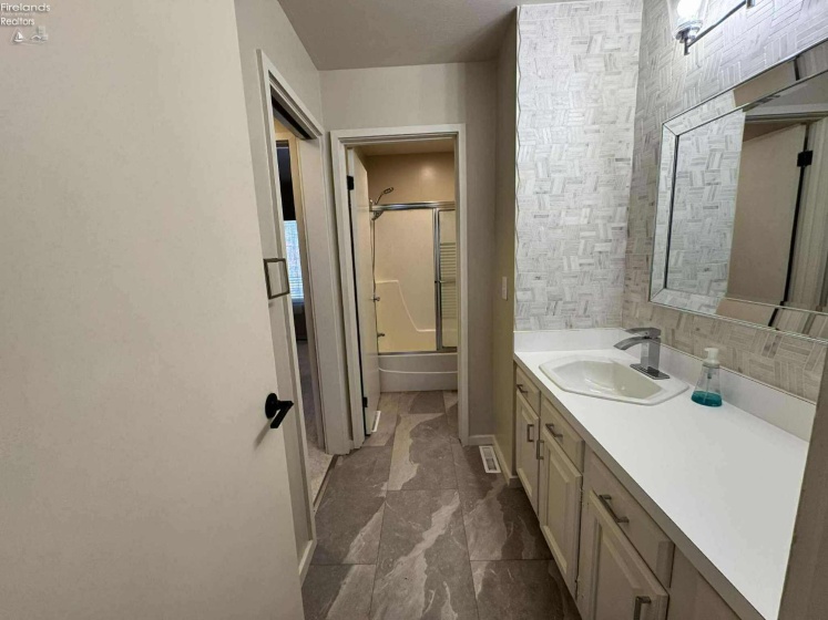 1100 By The Shores, Huron, 44839, 2 Bedrooms Bedrooms, ,2 BathroomsBathrooms,Residential,For Sale,By The Shores,20254331