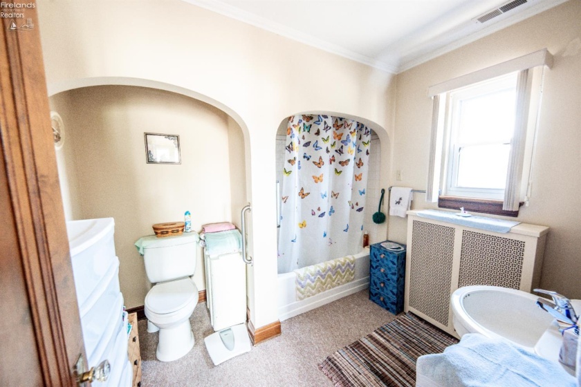 1031 Columbus Avenue, Sandusky, 44870, 4 Bedrooms Bedrooms, ,3 BathroomsBathrooms,Residential,For Sale,Columbus,20252498