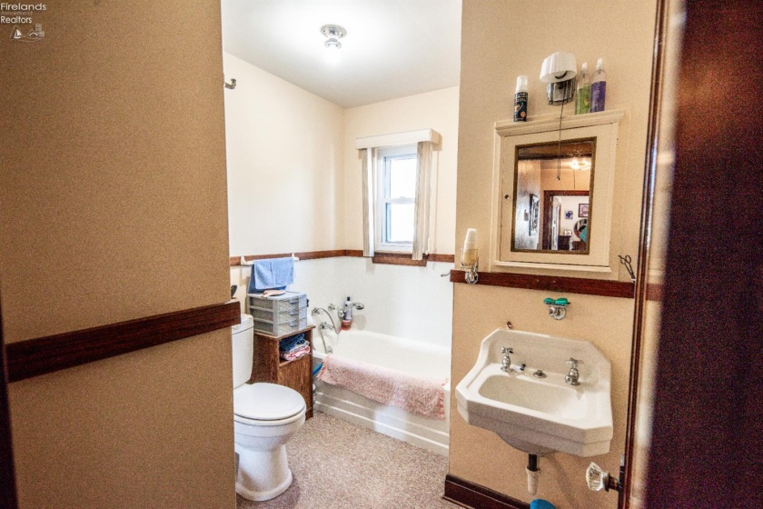 1031 Columbus Avenue, Sandusky, 44870, 4 Bedrooms Bedrooms, ,3 BathroomsBathrooms,Residential,For Sale,Columbus,20252498