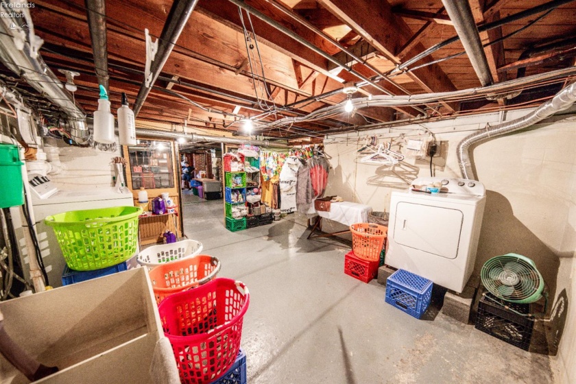 1031 Columbus Avenue, Sandusky, 44870, 4 Bedrooms Bedrooms, ,3 BathroomsBathrooms,Residential,For Sale,Columbus,20252498