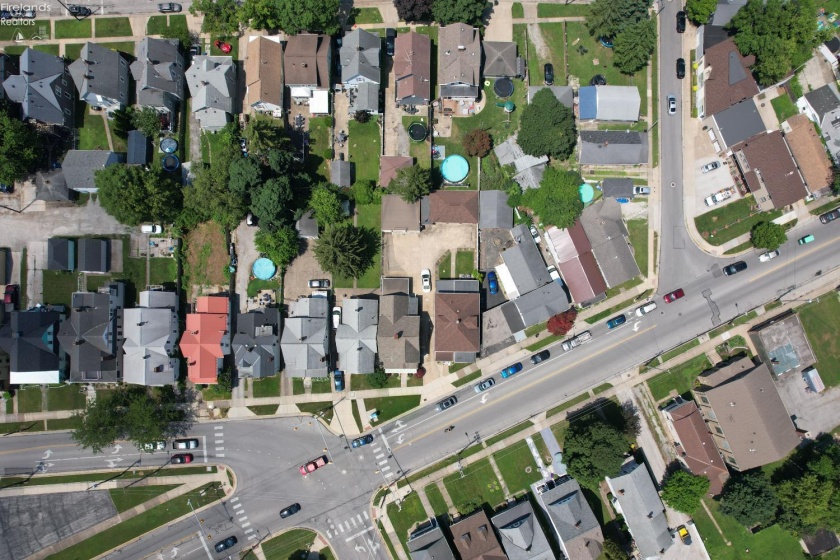 1031 Columbus Avenue, Sandusky, 44870, 4 Bedrooms Bedrooms, ,3 BathroomsBathrooms,Residential,For Sale,Columbus,20252498