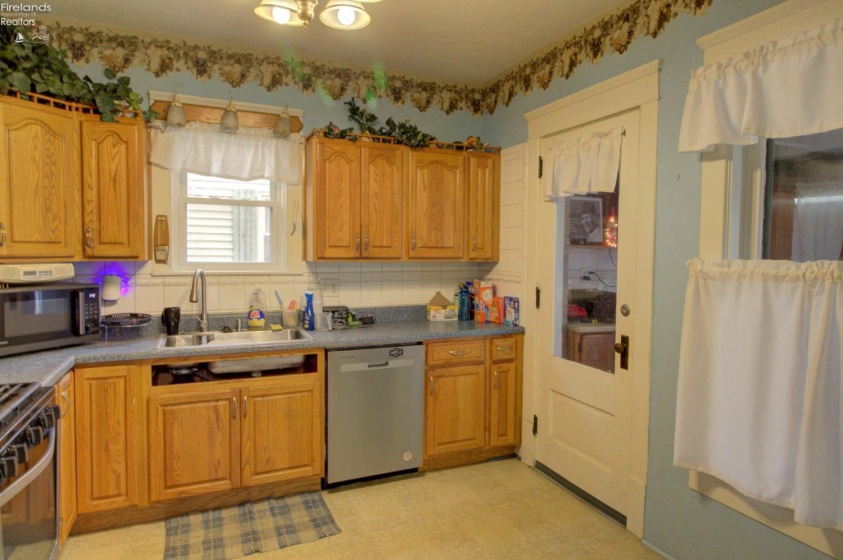 1200 Sandusky Avenue, Bucyrus, 44820, 4 Bedrooms Bedrooms, ,2 BathroomsBathrooms,Residential,For Sale,Sandusky,20254294