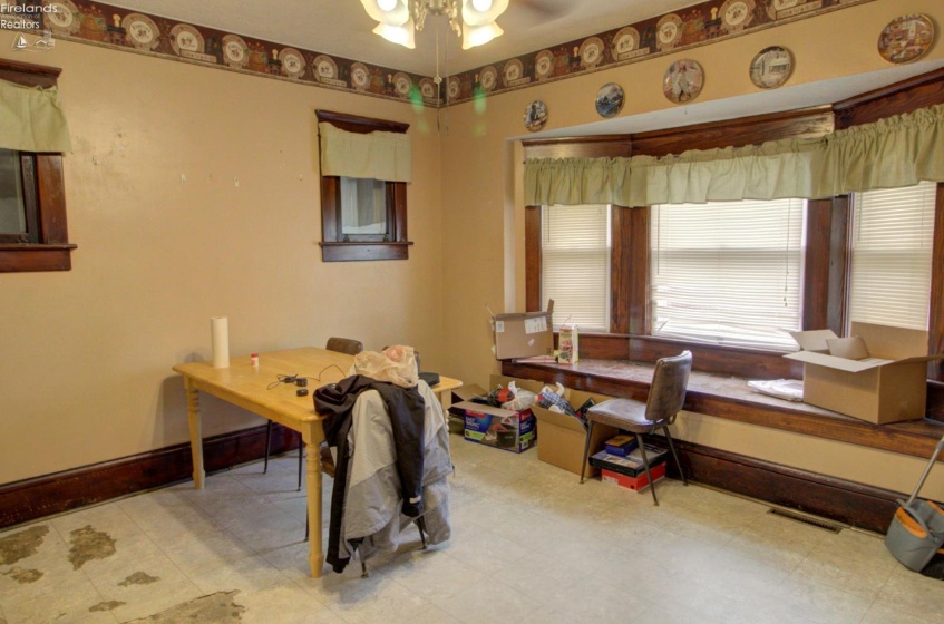 1200 Sandusky Avenue, Bucyrus, 44820, 4 Bedrooms Bedrooms, ,2 BathroomsBathrooms,Residential,For Sale,Sandusky,20254294