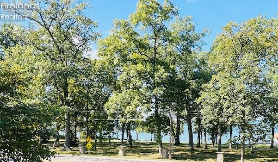 3571 Eagle Beach Circle, Port Clinton, 43452, 3 Bedrooms Bedrooms, ,3 BathroomsBathrooms,Residential,For Sale,Eagle Beach,20253942