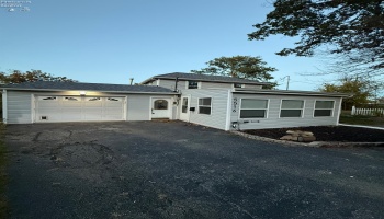 5516 Fortune Drive, Toledo, 43611, 2 Bedrooms Bedrooms, ,1 BathroomBathrooms,Residential,For Sale,Fortune Drive,20254302