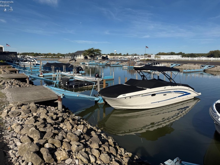 1600 Buck Rd., Marblehead, 43440, 2 Bedrooms Bedrooms, ,2 BathroomsBathrooms,Residential,For Sale,Buck Rd.,20254057