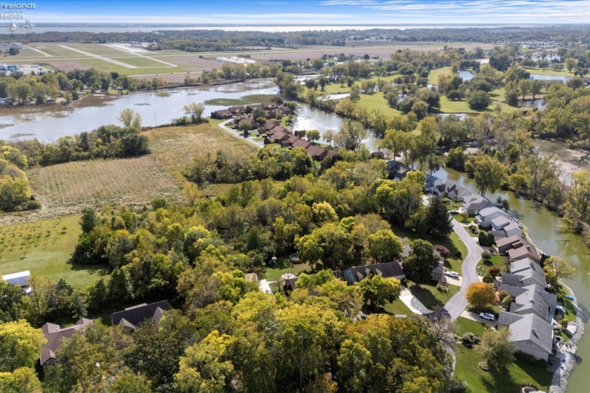 3500 Woodhill Drive, Port Clinton, 43452, 3 Bedrooms Bedrooms, ,3 BathroomsBathrooms,Residential,For Sale,Woodhill,20254083