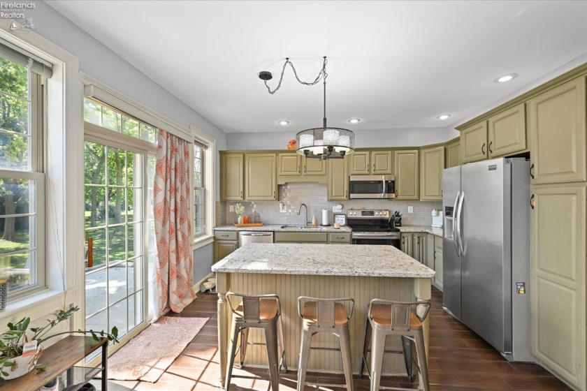 3500 Woodhill Drive, Port Clinton, 43452, 3 Bedrooms Bedrooms, ,3 BathroomsBathrooms,Residential,For Sale,Woodhill,20254083