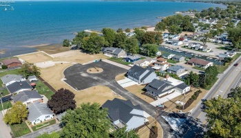 29 Beach Street, Port Clinton, 43452, 3 Bedrooms Bedrooms, ,3 BathroomsBathrooms,Residential,For Sale,Beach,20253911
