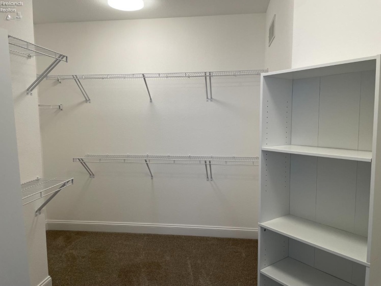 7822 Honey Crisp Ct, Toledo, 43528, 3 Bedrooms Bedrooms, ,2 BathroomsBathrooms,Residential,For Sale,Honey Crisp Ct,20254238