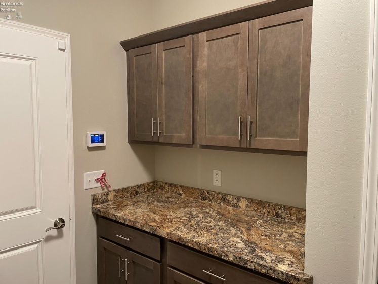 7822 Honey Crisp Ct, Toledo, 43528, 3 Bedrooms Bedrooms, ,2 BathroomsBathrooms,Residential,For Sale,Honey Crisp Ct,20254238