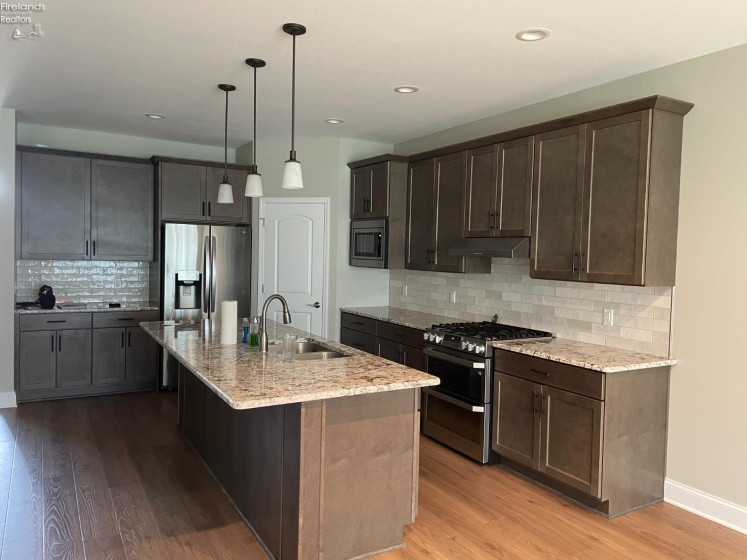 7822 Honey Crisp Ct, Toledo, 43528, 3 Bedrooms Bedrooms, ,2 BathroomsBathrooms,Residential,For Sale,Honey Crisp Ct,20254238