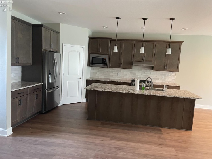 7822 Honey Crisp Ct, Toledo, 43528, 3 Bedrooms Bedrooms, ,2 BathroomsBathrooms,Residential,For Sale,Honey Crisp Ct,20254238