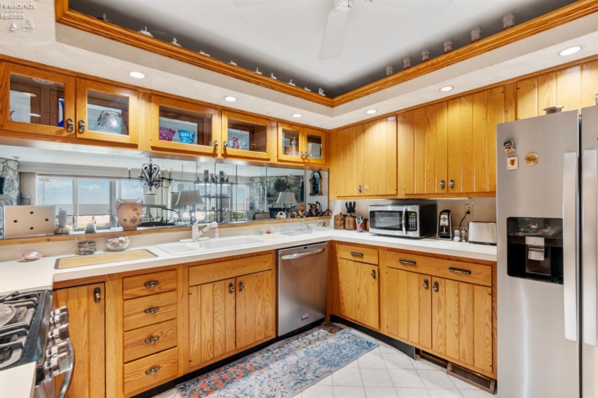 2212 Carriage Lane, Port Clinton, 43452, 3 Bedrooms Bedrooms, ,2 BathroomsBathrooms,Residential,For Sale,Carriage,20253357