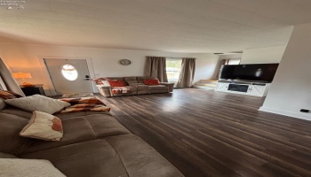 725 Myrtle Avenue, Willard, 44890, 3 Bedrooms Bedrooms, ,2 BathroomsBathrooms,Residential,For Sale,Myrtle,20254481