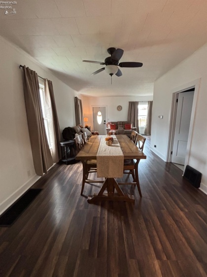 725 Myrtle Avenue, Willard, 44890, 3 Bedrooms Bedrooms, ,2 BathroomsBathrooms,Residential,For Sale,Myrtle,20254481