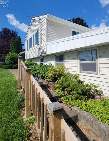 2217 Mudbrook Road, Huron, 44839, 4 Bedrooms Bedrooms, ,2 BathroomsBathrooms,Residential,For Sale,Mudbrook,20252543