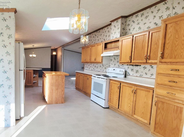 188 Driftwood Drive, Port Clinton, 43452, 3 Bedrooms Bedrooms, ,2 BathroomsBathrooms,Residential,For Sale,Driftwood,20253420