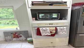 305 Tenth Street, Sycamore, 44882, 5 Bedrooms Bedrooms, ,5 BathroomsBathrooms,Residential,For Sale,Tenth,20253472