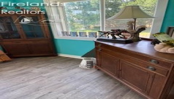 305 Tenth Street, Sycamore, 44882, 5 Bedrooms Bedrooms, ,5 BathroomsBathrooms,Residential,For Sale,Tenth,20253472