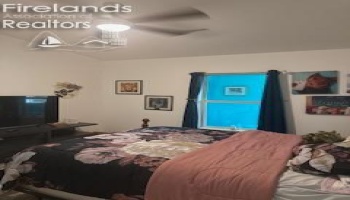 305 Tenth Street, Sycamore, 44882, 5 Bedrooms Bedrooms, ,5 BathroomsBathrooms,Residential,For Sale,Tenth,20253472