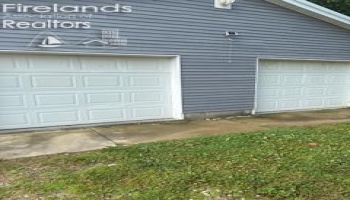 305 Tenth Street, Sycamore, 44882, 5 Bedrooms Bedrooms, ,5 BathroomsBathrooms,Residential,For Sale,Tenth,20253472