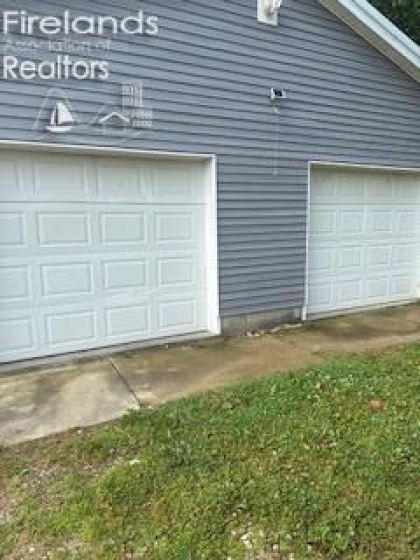 305 Tenth Street, Sycamore, 44882, 5 Bedrooms Bedrooms, ,5 BathroomsBathrooms,Residential,For Sale,Tenth,20253472