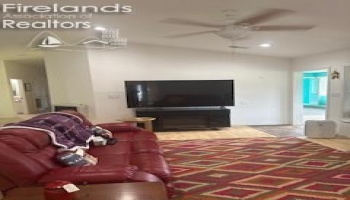 305 Tenth Street, Sycamore, 44882, 5 Bedrooms Bedrooms, ,5 BathroomsBathrooms,Residential,For Sale,Tenth,20253472