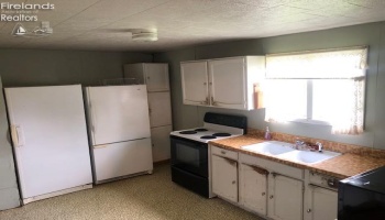 225 Fourth Ave, Tiffin, 44883, 2 Bedrooms Bedrooms, ,1 BathroomBathrooms,Residential,For Sale,Fourth Ave,20252814