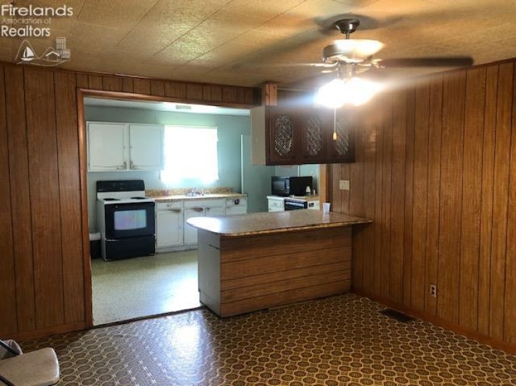 225 Fourth Ave, Tiffin, 44883, 2 Bedrooms Bedrooms, ,1 BathroomBathrooms,Residential,For Sale,Fourth Ave,20252814