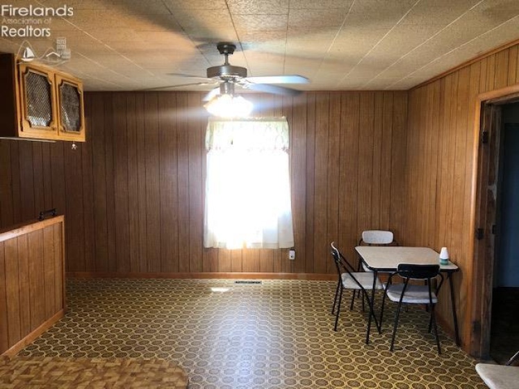 225 Fourth Ave, Tiffin, 44883, 2 Bedrooms Bedrooms, ,1 BathroomBathrooms,Residential,For Sale,Fourth Ave,20252814