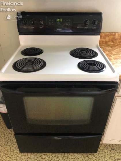 225 Fourth Ave, Tiffin, 44883, 2 Bedrooms Bedrooms, ,1 BathroomBathrooms,Residential,For Sale,Fourth Ave,20252814