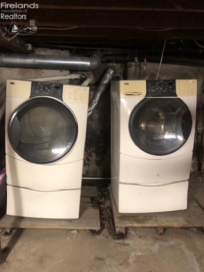 225 Fourth Ave, Tiffin, 44883, 2 Bedrooms Bedrooms, ,1 BathroomBathrooms,Residential,For Sale,Fourth Ave,20252814