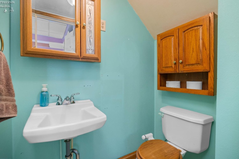 6927 Wildacre Road, Curtice, 43412, 3 Bedrooms Bedrooms, ,2 BathroomsBathrooms,Residential,For Sale,Wildacre,20251812