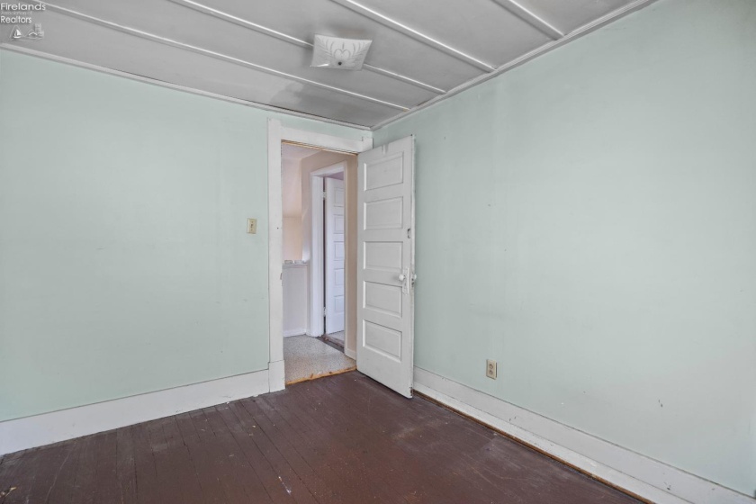 6927 Wildacre Road, Curtice, 43412, 3 Bedrooms Bedrooms, ,2 BathroomsBathrooms,Residential,For Sale,Wildacre,20251812