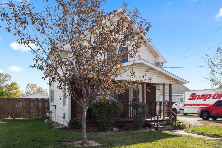 6927 Wildacre Road, Curtice, 43412, 3 Bedrooms Bedrooms, ,2 BathroomsBathrooms,Residential,For Sale,Wildacre,20251812