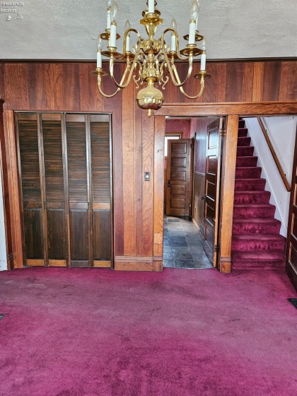 155 Ashford Avenue, Bellevue, 44811, 6 Bedrooms Bedrooms, ,3 BathroomsBathrooms,Residential,For Sale,Ashford,20252829