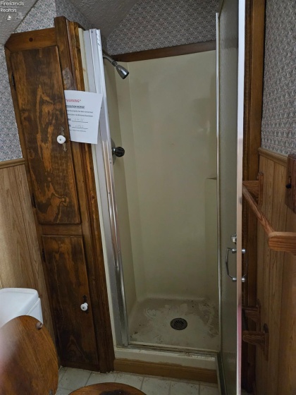 155 Ashford Avenue, Bellevue, 44811, 6 Bedrooms Bedrooms, ,3 BathroomsBathrooms,Residential,For Sale,Ashford,20252829