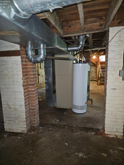 155 Ashford Avenue, Bellevue, 44811, 6 Bedrooms Bedrooms, ,3 BathroomsBathrooms,Residential,For Sale,Ashford,20252829