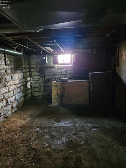 155 Ashford Avenue, Bellevue, 44811, 6 Bedrooms Bedrooms, ,3 BathroomsBathrooms,Residential,For Sale,Ashford,20252829