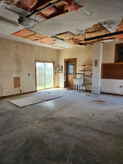 155 Ashford Avenue, Bellevue, 44811, 6 Bedrooms Bedrooms, ,3 BathroomsBathrooms,Residential,For Sale,Ashford,20252829