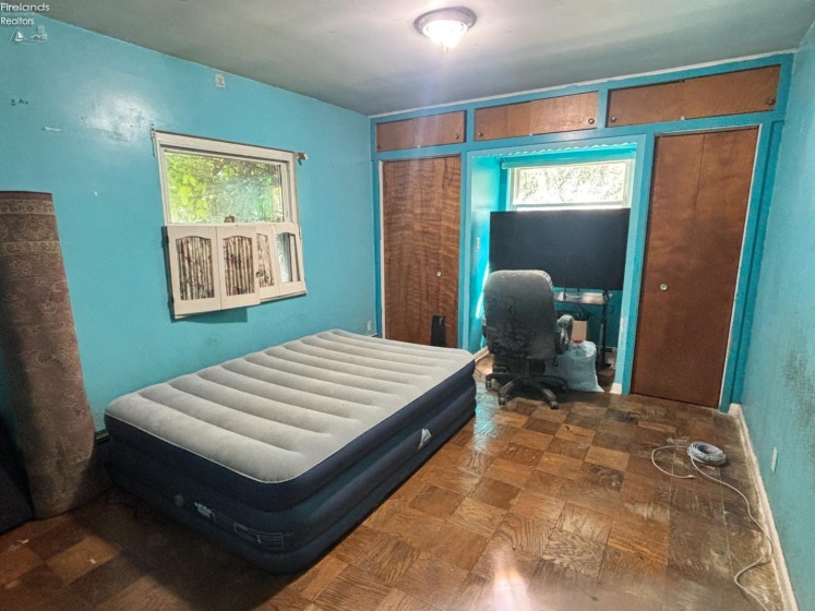 332 Parish Street, Sandusky, 44870, 4 Bedrooms Bedrooms, ,1 BathroomBathrooms,Residential,For Sale,Parish,20253640