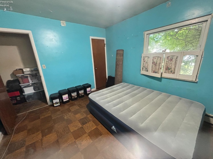 332 Parish Street, Sandusky, 44870, 4 Bedrooms Bedrooms, ,1 BathroomBathrooms,Residential,For Sale,Parish,20253640